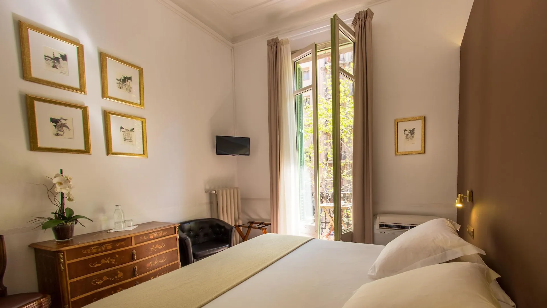 Mihlton Barcelona Boutique B&B (Adults Only) Bed & Breakfast